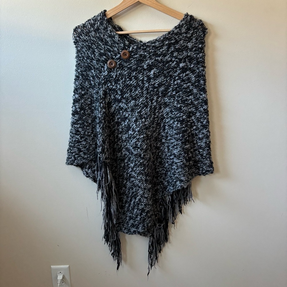Simply Noelle Black and Gray Knit Poncho